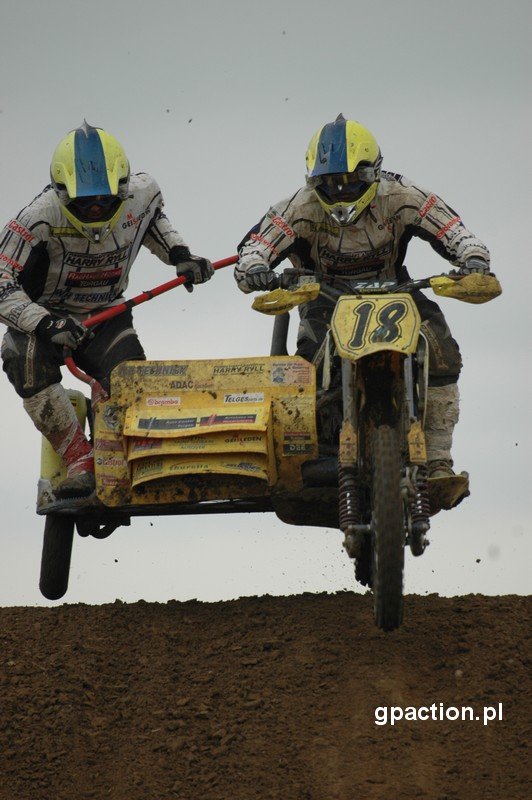 mx17052009232.jpg