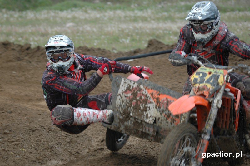 mx17052009241.jpg