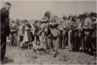 Joe Mallen exhibiting The Great Bomber, 1937